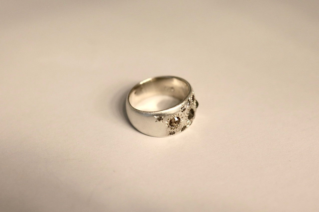 Chunky Diamond Ray Ring - SS
