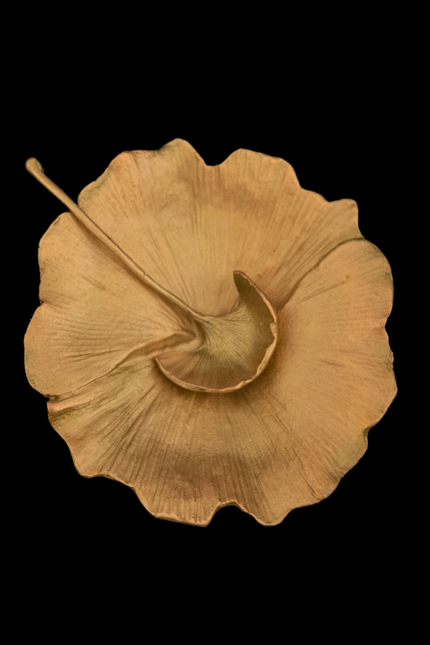 Ginkgo Salt Dish, Gold