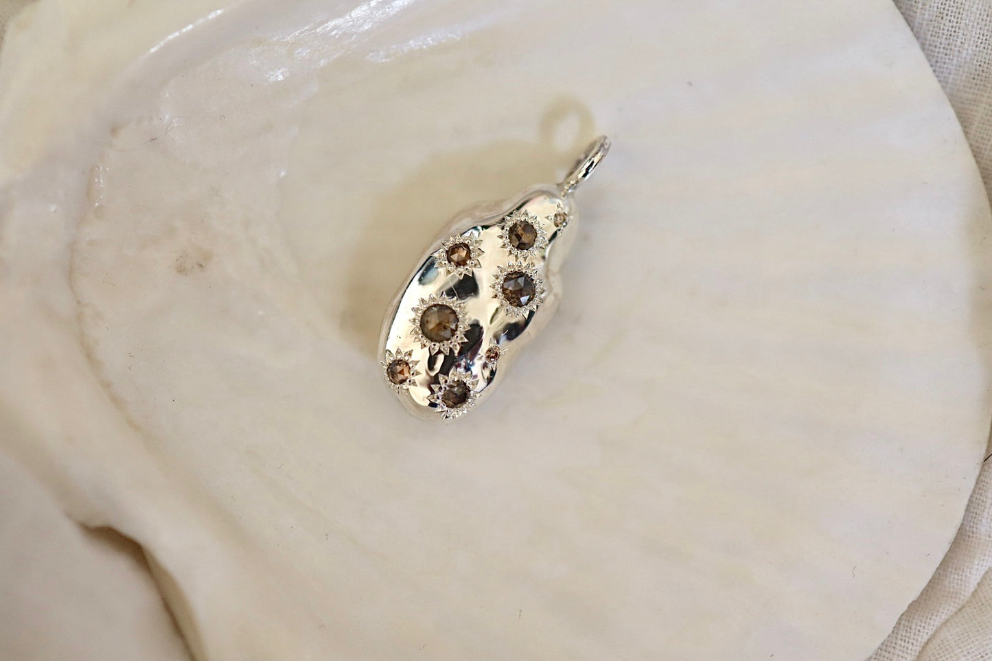 Brown Diamond Silver Pearl