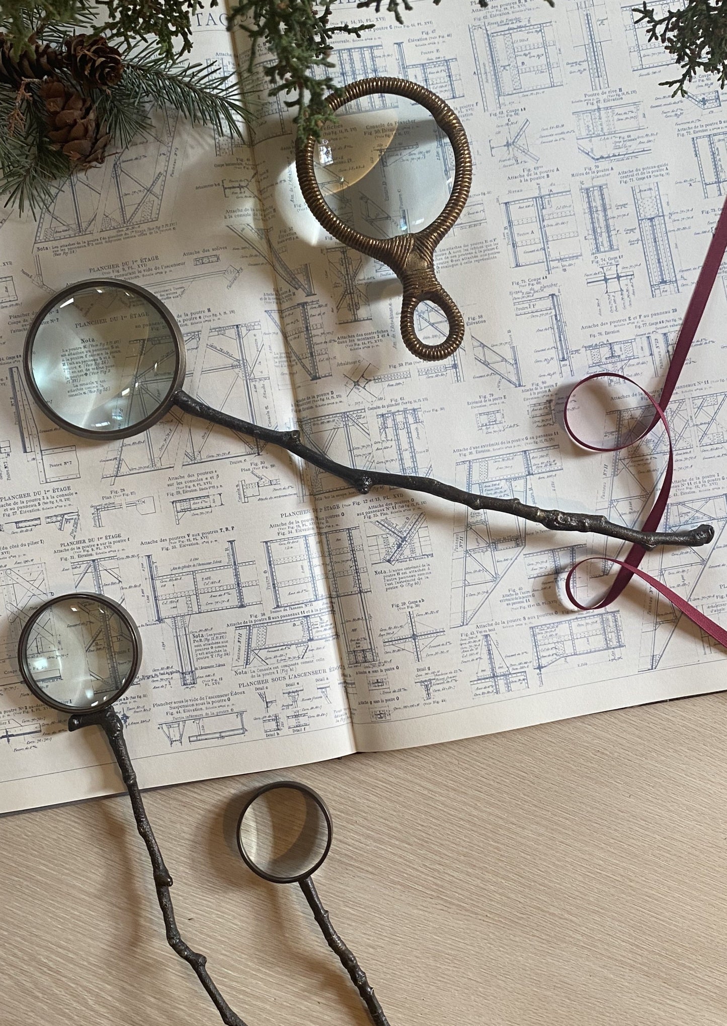 Kindling Magnifying Glass