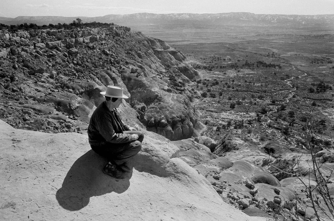 Journal 01 : Notes on Agnes Martin — By Caitlin Johnson