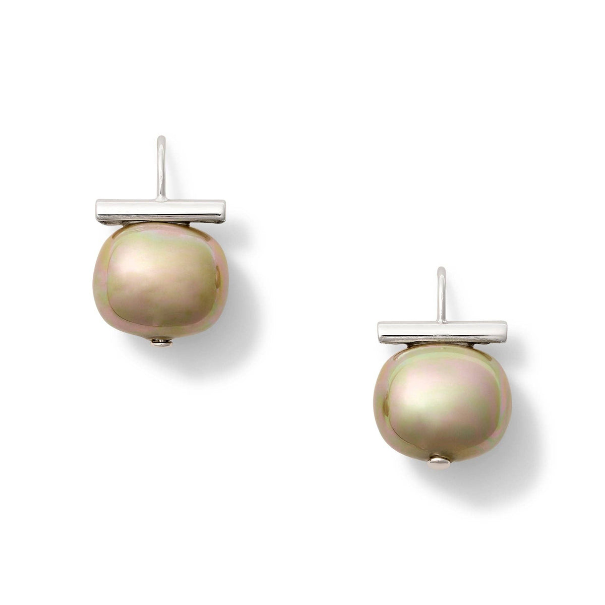 Biscuit Medium SS Pebble Pearl Earrings