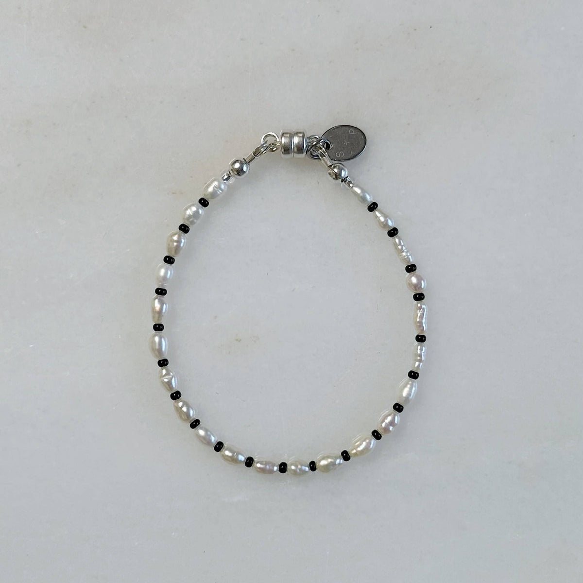 Frosted Pearl Bracelet: 7”