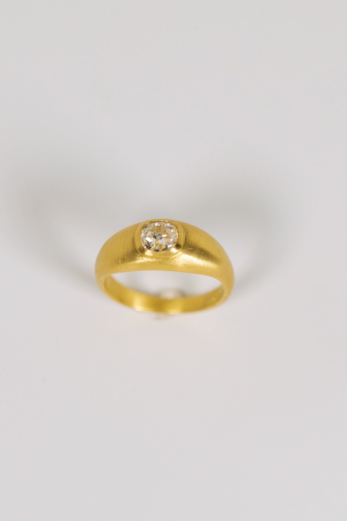 Peruzzi Diamond Ring