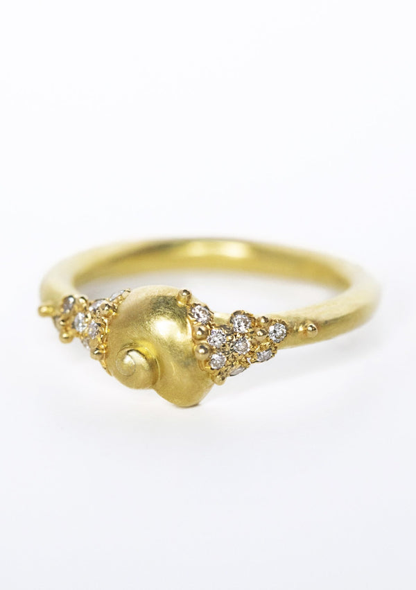 18K Gold Ring set with tiny Diamonds