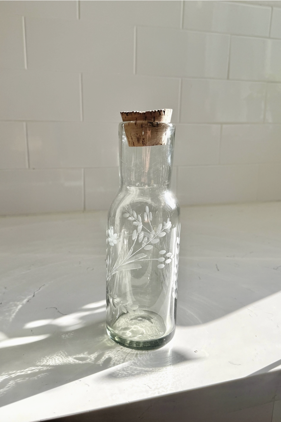 Hand-etched Carafe with lid, Large