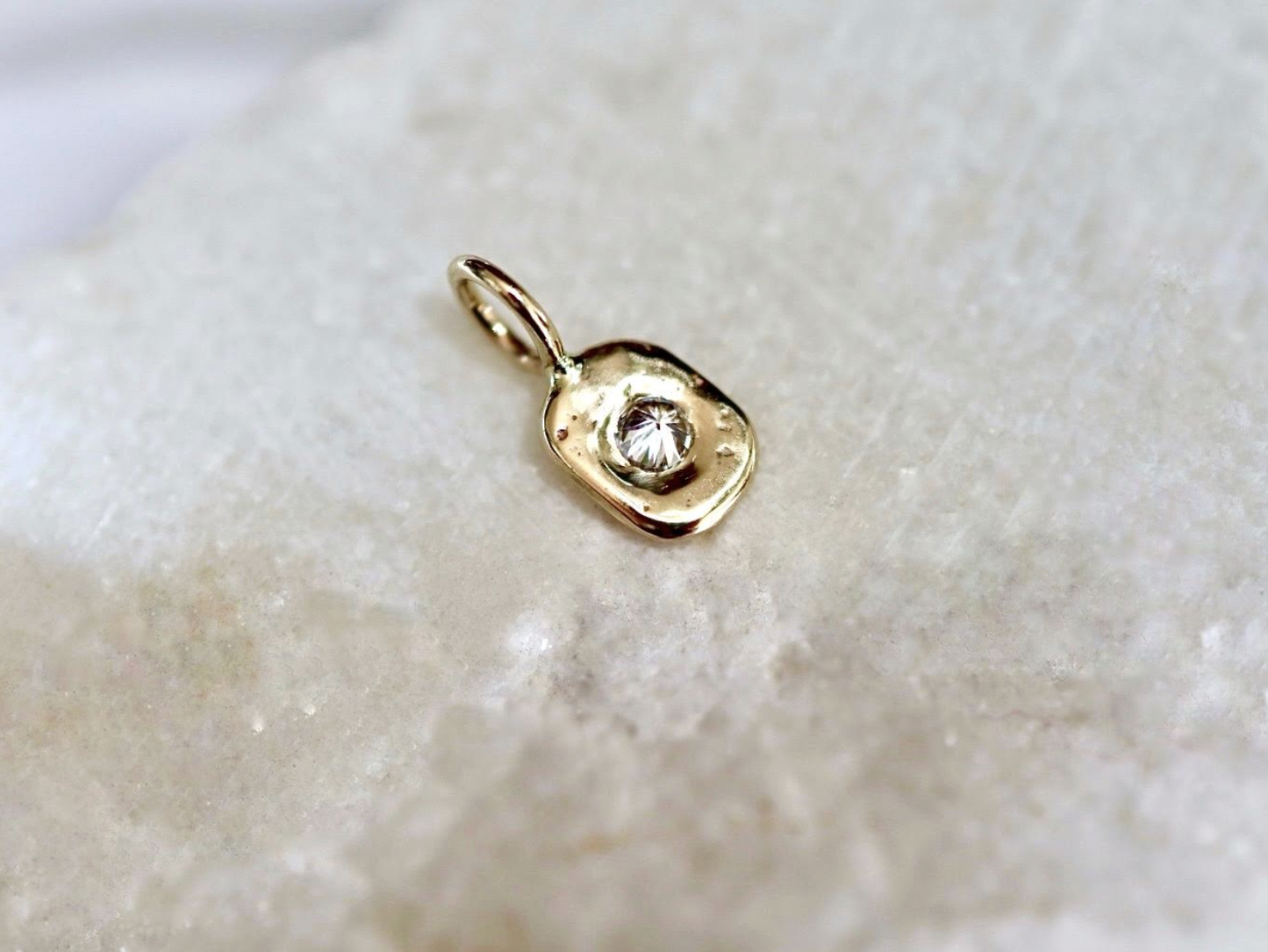 10k Inverse Diamond Pendant