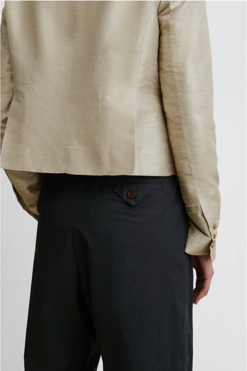 Babar Pant, Black