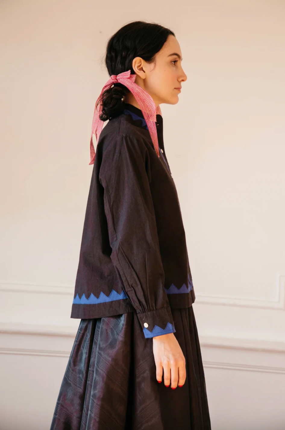 Nikki Chasin Alpha Buttondown Zig Zag Applique - Black/Cobalt