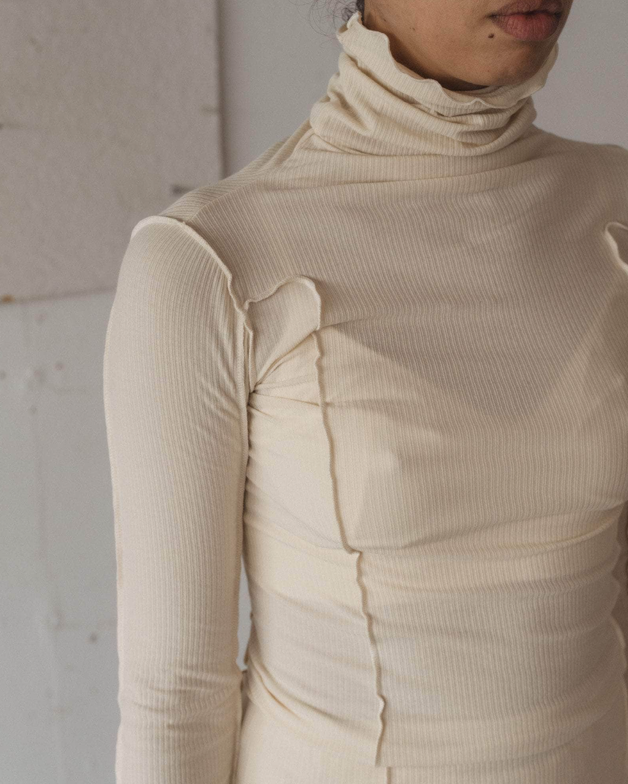Omato Turtleneck, Off-white