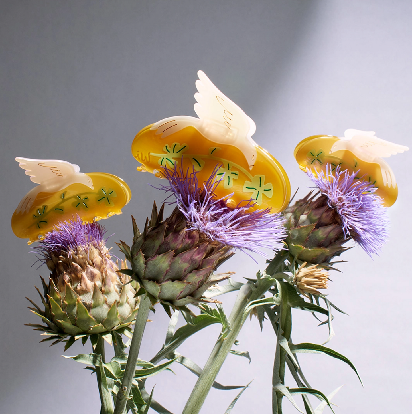 Lucky Dove White Four Leaf Clover Hair Claw