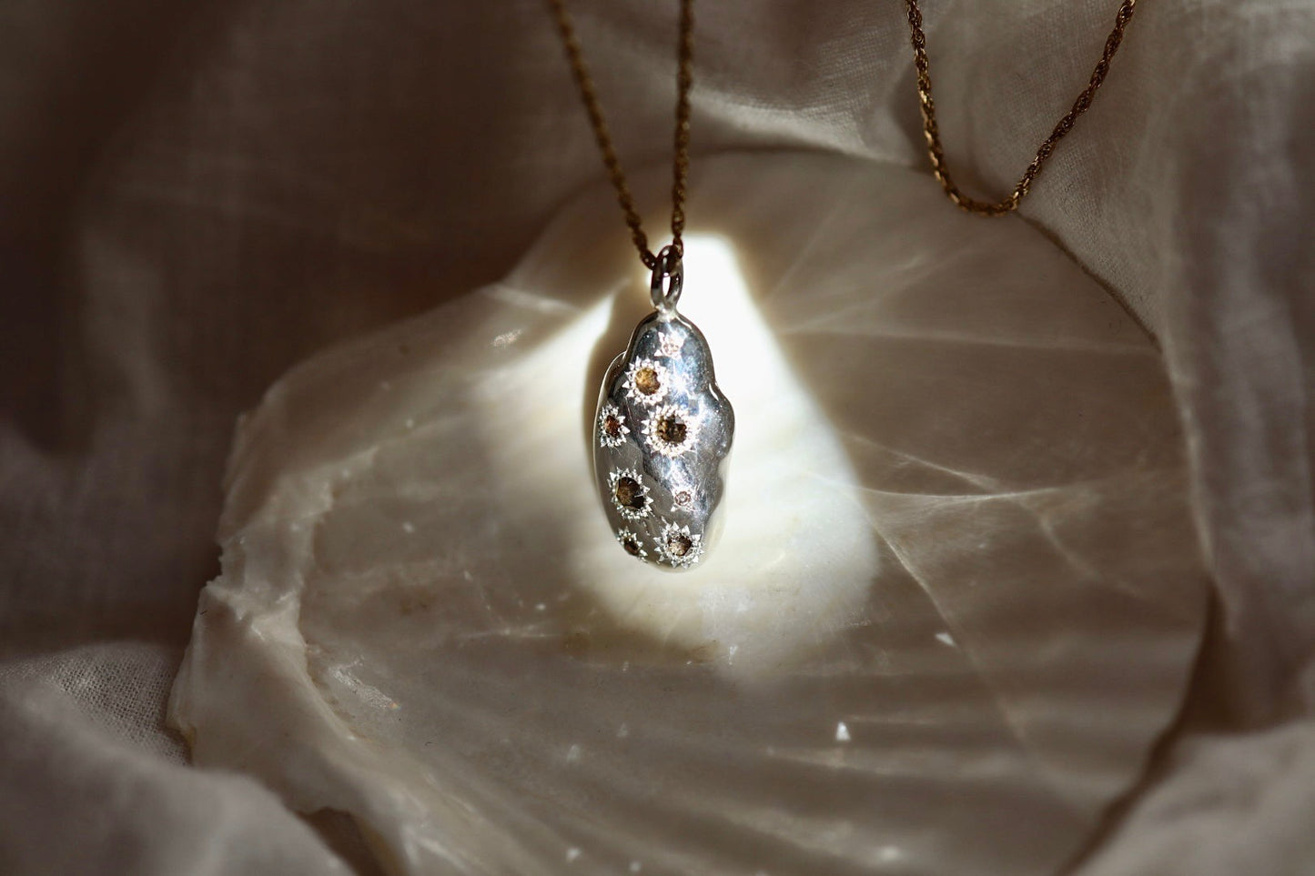 Brown Diamond Silver Pearl