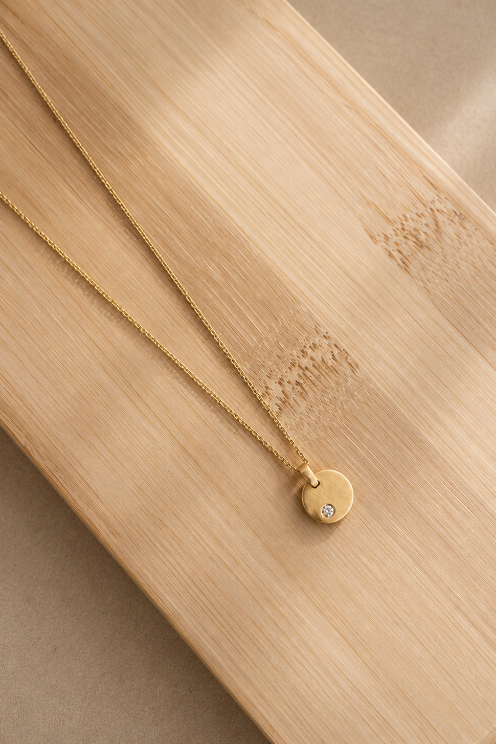 Small Little Zen Necklace in 18K Gold