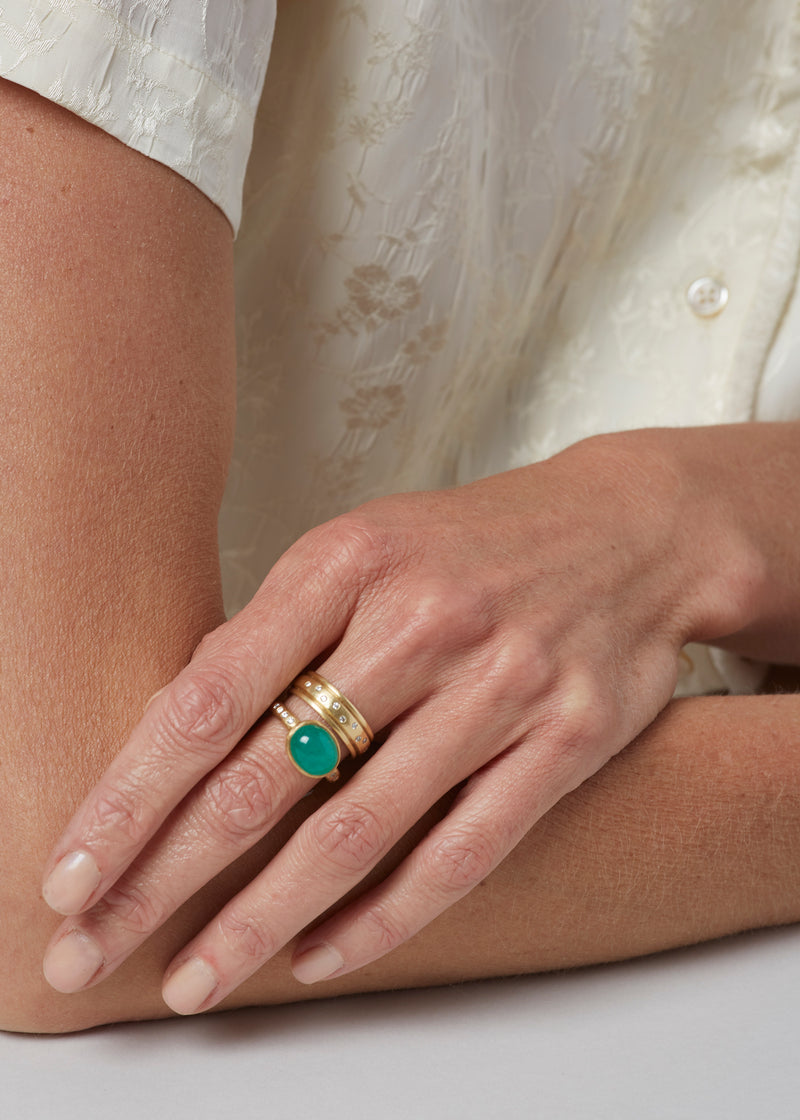 Emerald Cabochon and Diamond Ring in 18kt Gold