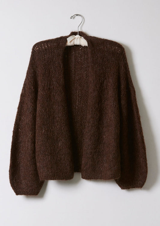 Cora Cardigan, Rich Brown