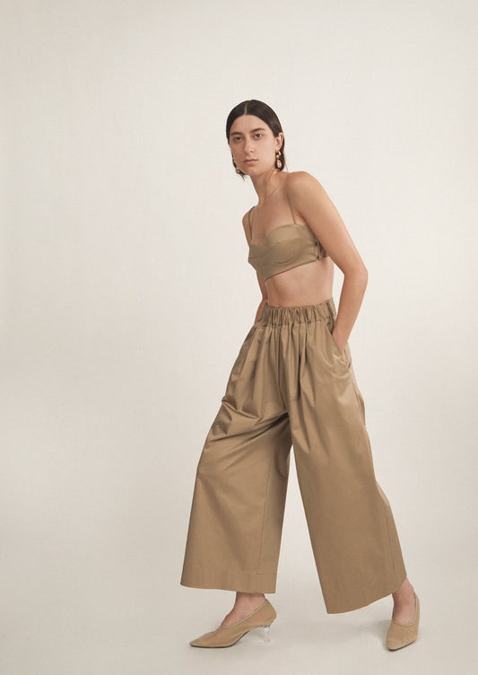 Odile Pant, Pebble
