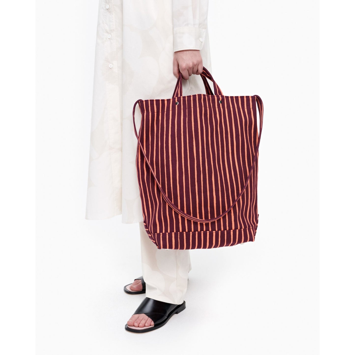 Marimekko Odelia bag Striped Tote made of heavyweight cotton canvas in the Piccolo pattern