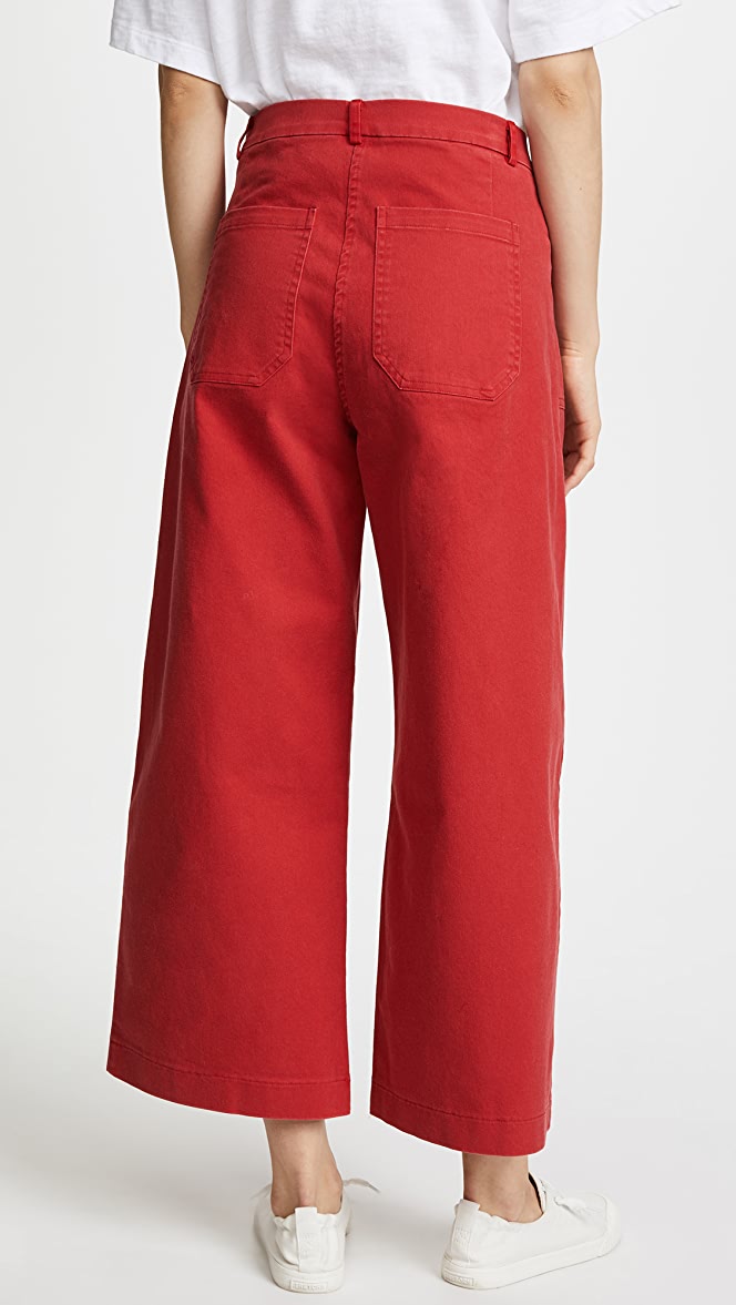 Simone Jeans, Red